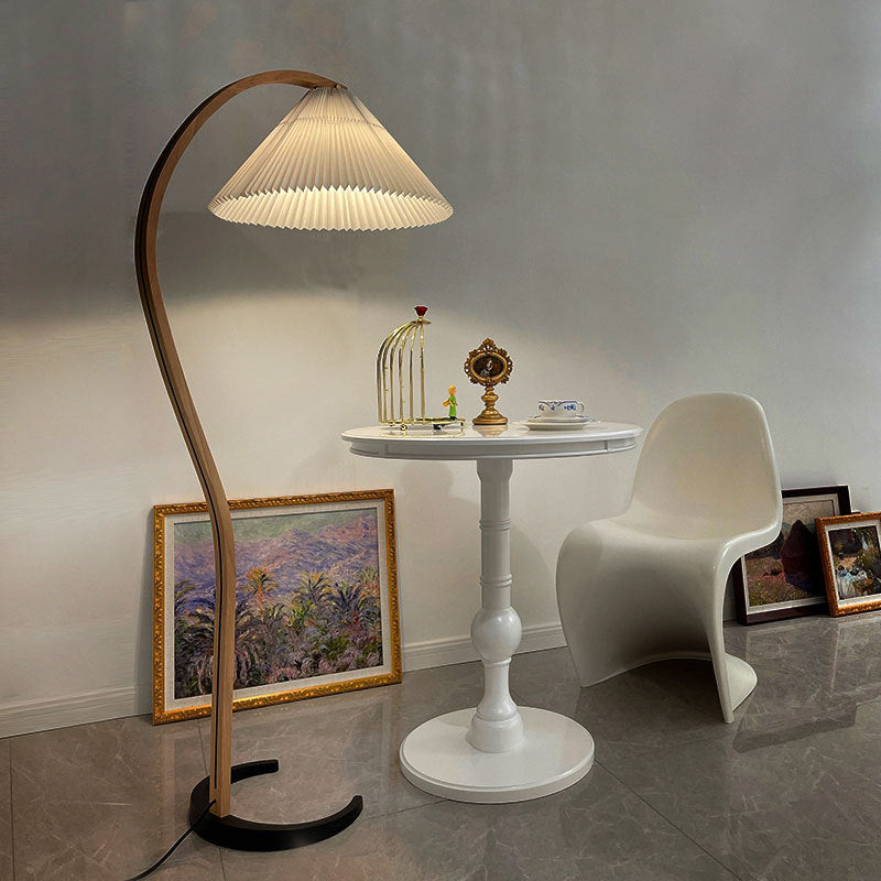 Oboe Arching Floor Lamp